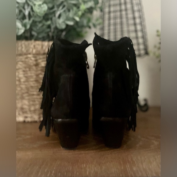 🖤 TRENDING FRINGE!  Sam Edelman Louie fringe suede boots, size 7M -see video🎥 - Picture 5 of 8